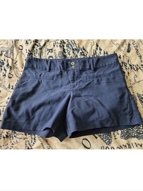 Lilly Pulitzer Size 10 Navy Blue Shorts